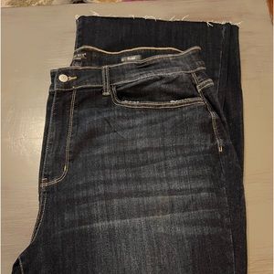 Excellent condition Judy blue flare, jeans with raw hem